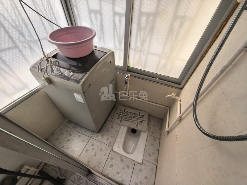 大新水产宿舍楼7154918卫生间图5