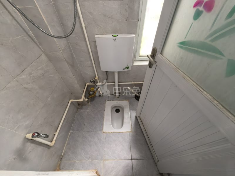 沙河荔园新村7157130卫生间图5