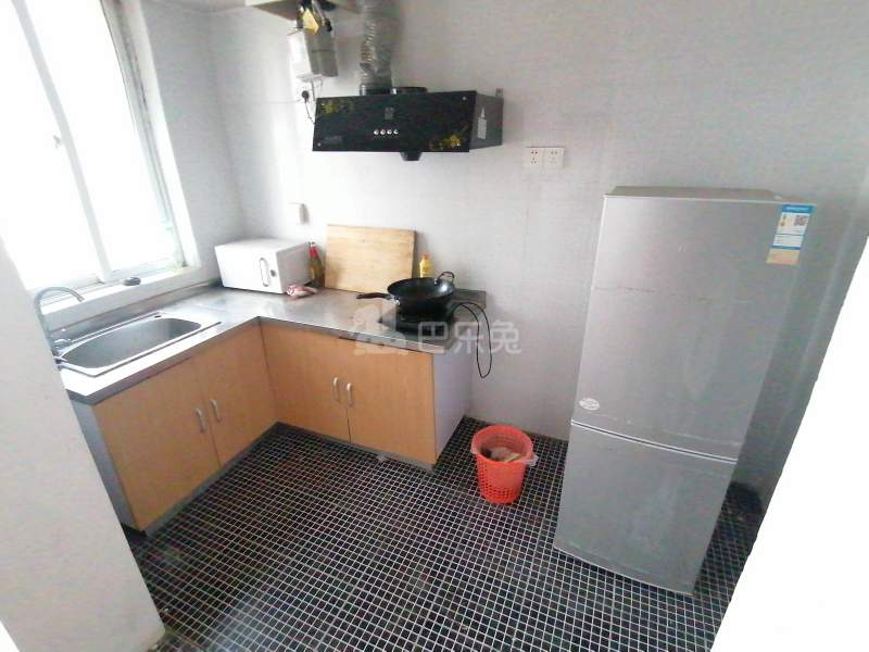 沁富佳苑北区7161668厨房图12