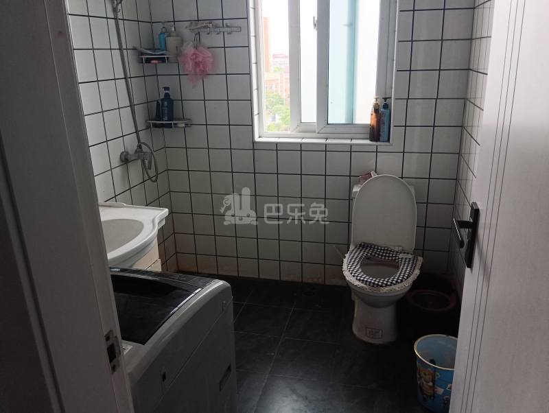 新月鸿锦苑2期东区（新月鸿瑞园）7167649卫生间图6