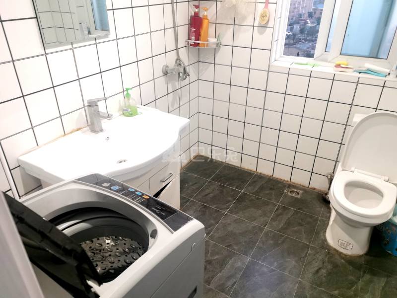 新月鸿锦苑2期东区（新月鸿瑞园）7167649卫生间图7