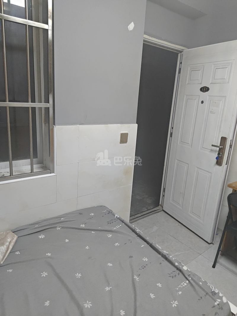 川沙新春村黄家宅（民房）7173354卧室图2