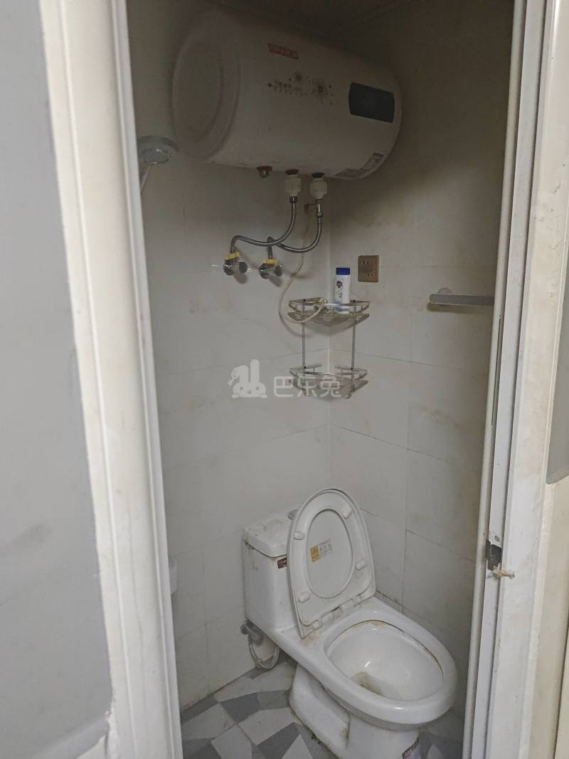 川沙新春村黄家宅（民房）7173354卫生间图5