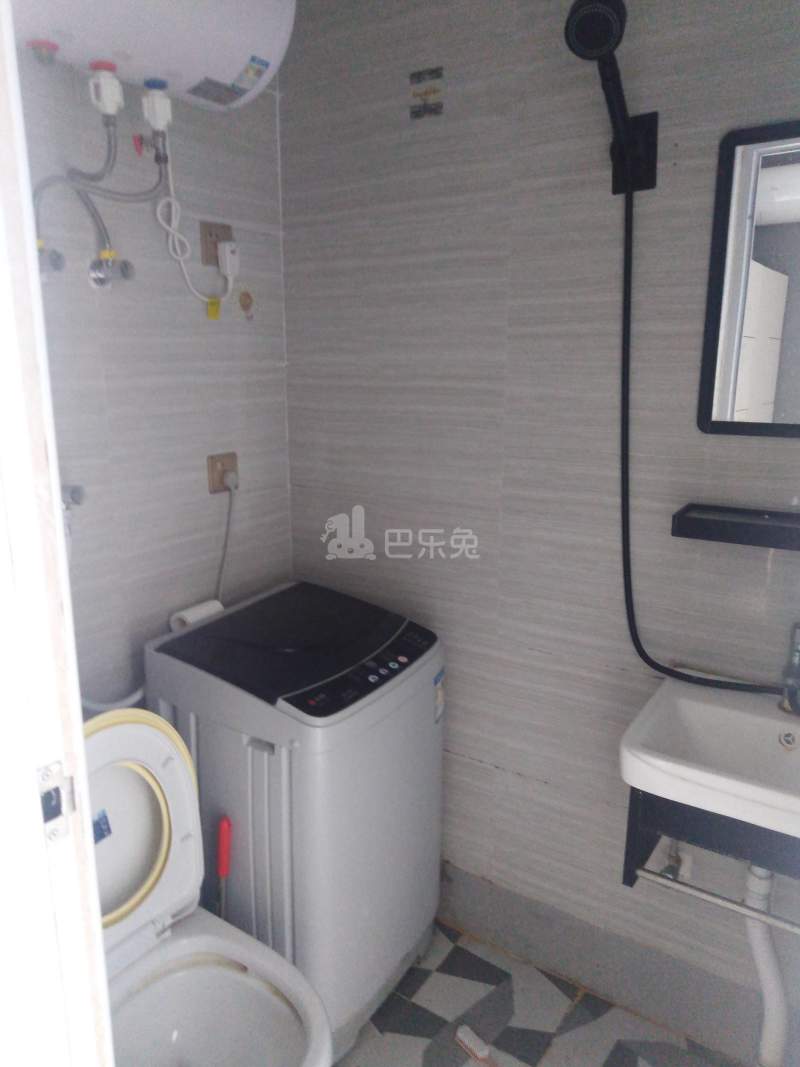 川沙新春村黄家宅（民房）7173369卫生间图6