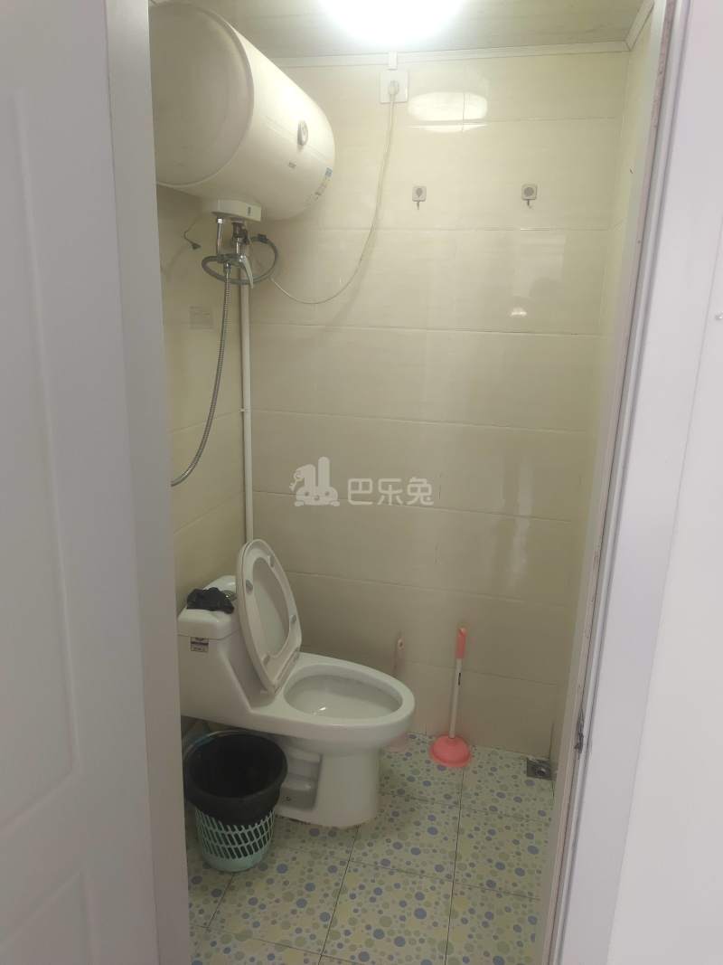 绿色丽园（大宁路667弄）7180568卫生间图7