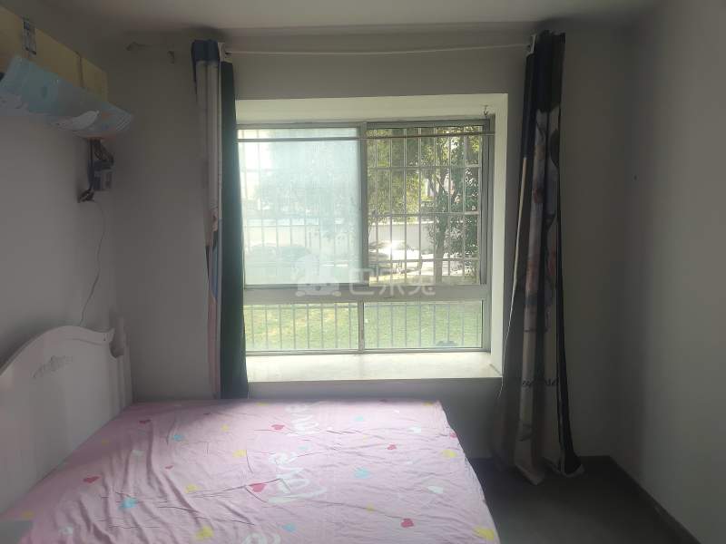 绿色丽园（大宁路667弄）7180568卧室窗户图11