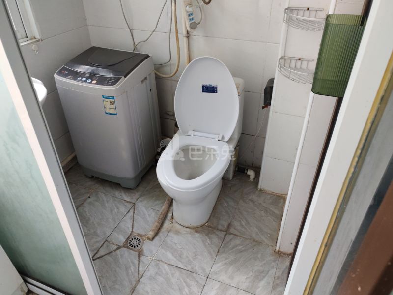 馨清佳苑7228583卫生间图5