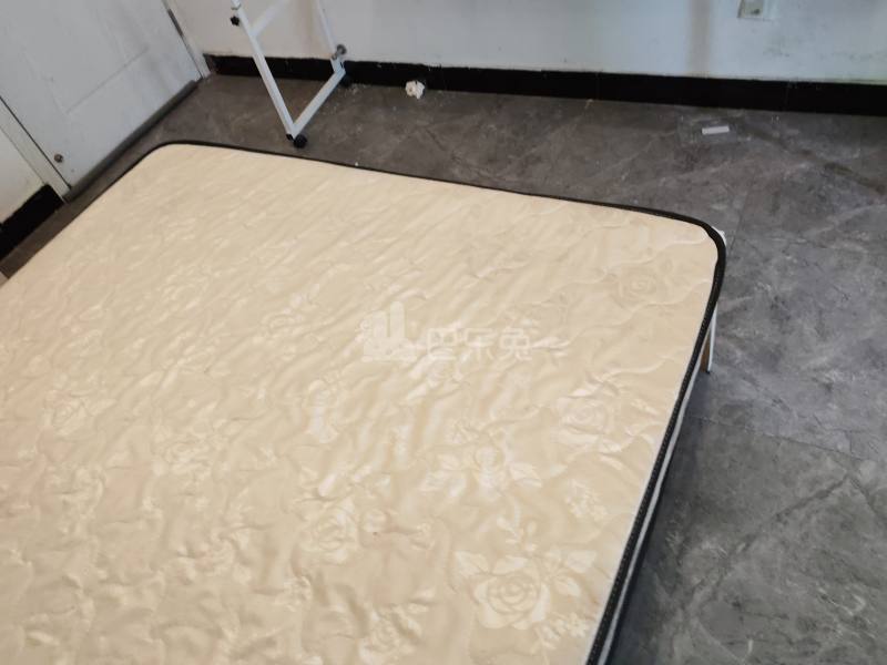 馨清佳苑7228583卧室图2