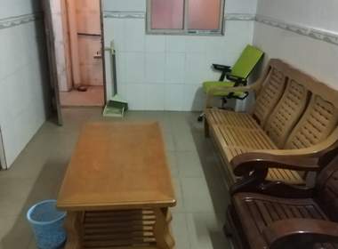 嘉禾望岗百花岭南街二巷4号 2室1厅1卫