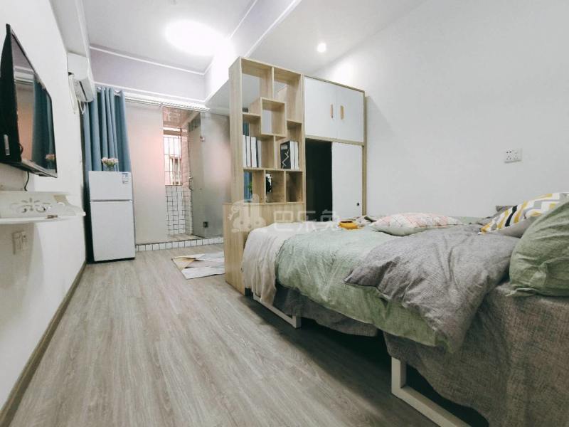 E+青年公寓坪洲轻铁花园1店7249512卧室图4