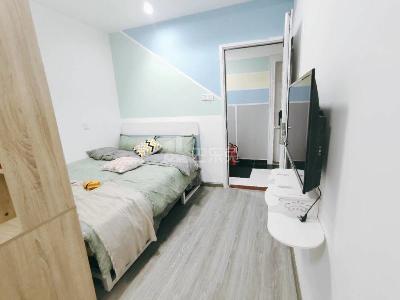 E+青年公寓坪洲轻铁花园1店7249512卧室图5