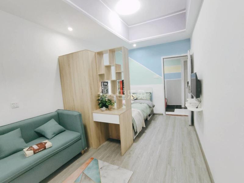 E+青年公寓坪洲轻铁花园1店7249512客厅图7