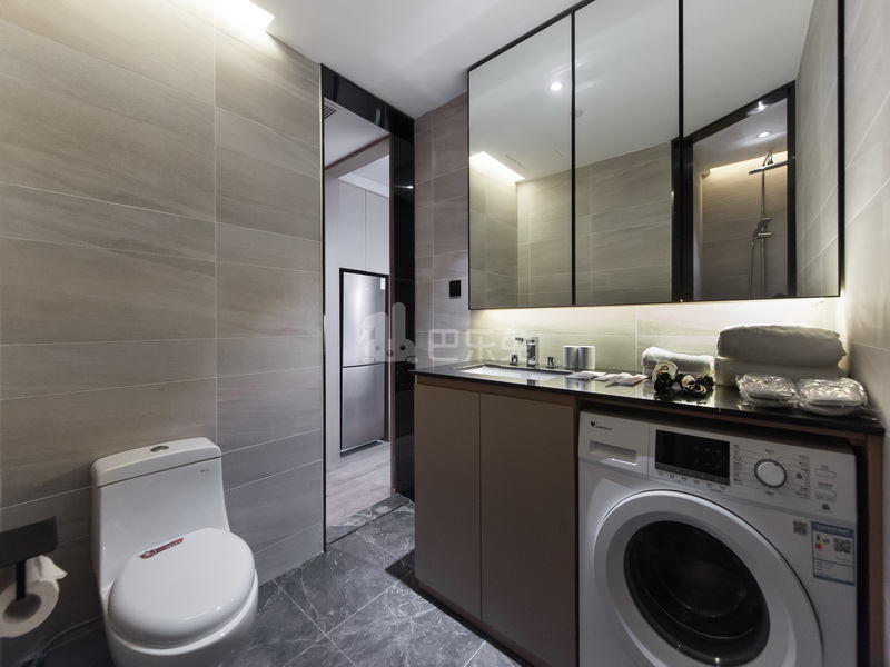 城家高级公寓深圳红岭北地铁站店7263572卫生间图1