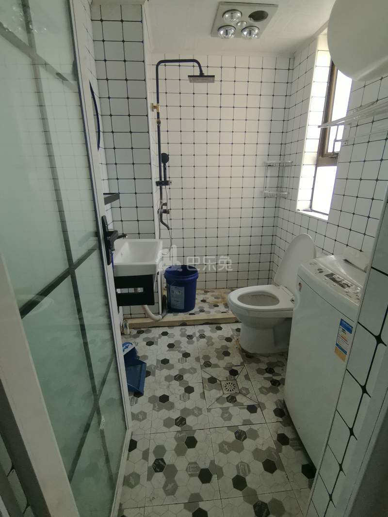 泰翔嘉苑7270624卫生间图6