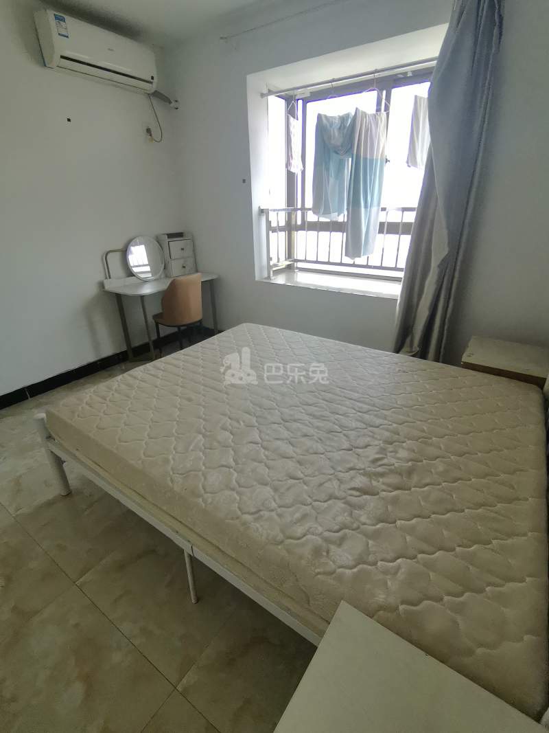 泰翔嘉苑7270624卧室图1