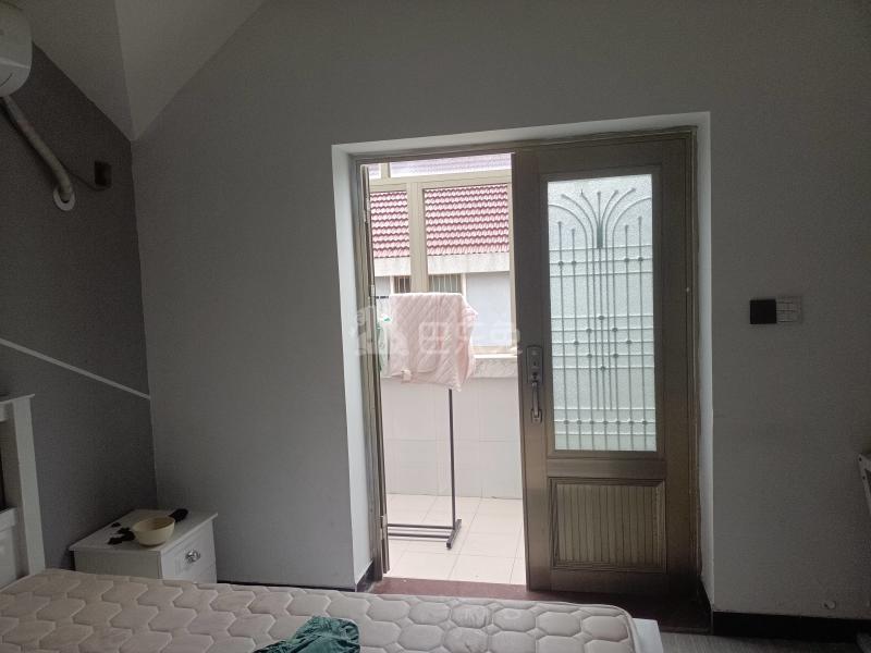 笋心路138号7296570卧室图1