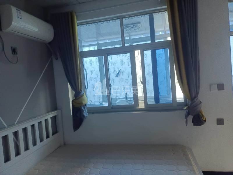 笋心路138号7296571卧室图2