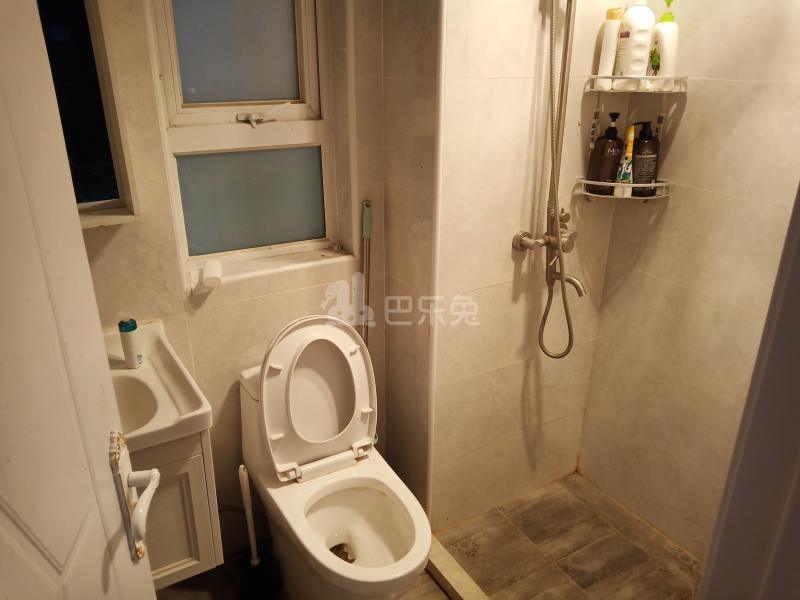 瑞和雅苑叁街区7298945卫生间图12