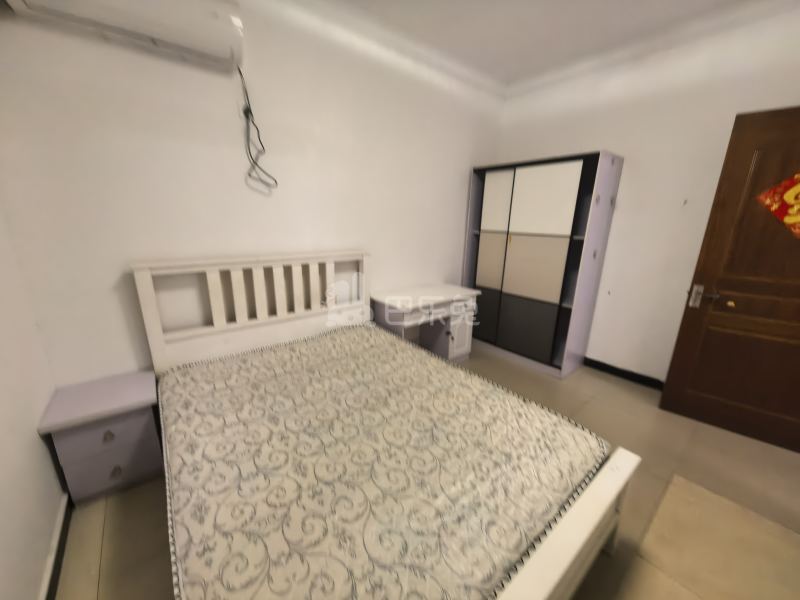 南园路165弄（民房）7312180卧室图1