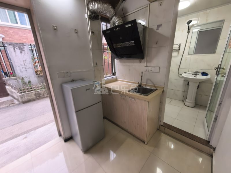 南园路165弄（民房）7312180卧室图3