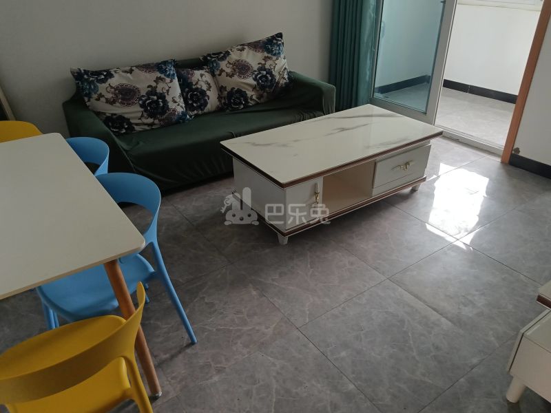 瑞和雅苑贰街区7322729客厅图4