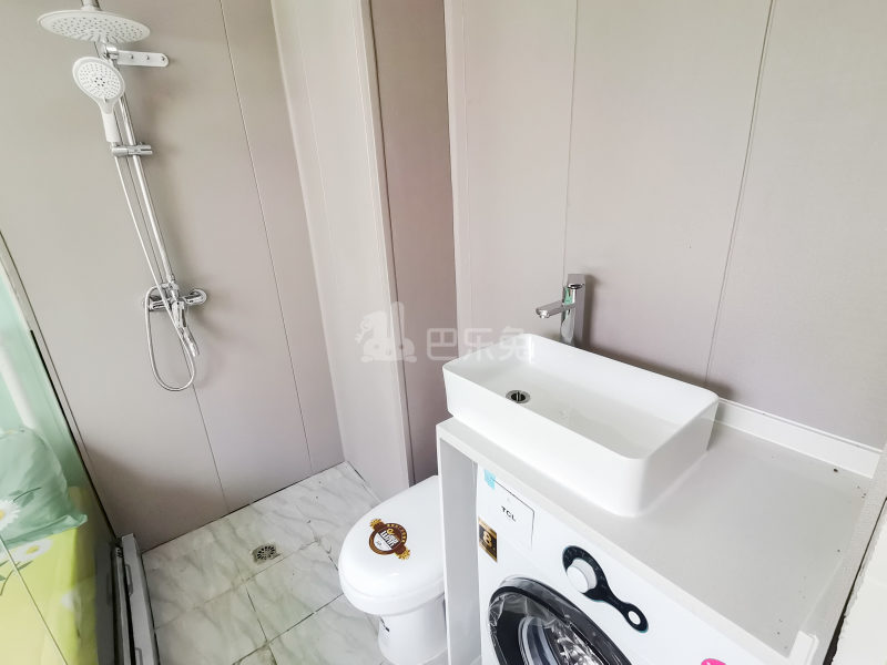 E+青年公寓越界梦幻城店7324986卫生间图4