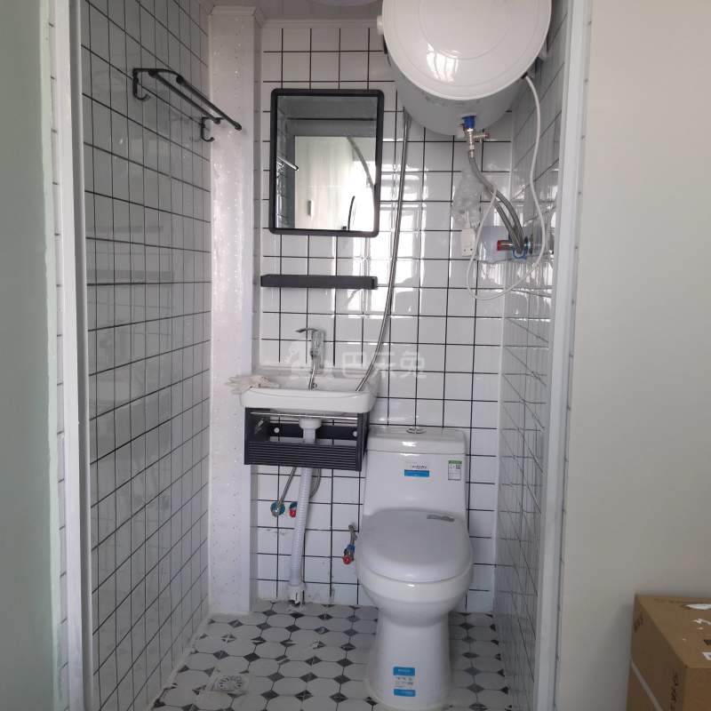 金桥中环大厦7326076卫生间图5