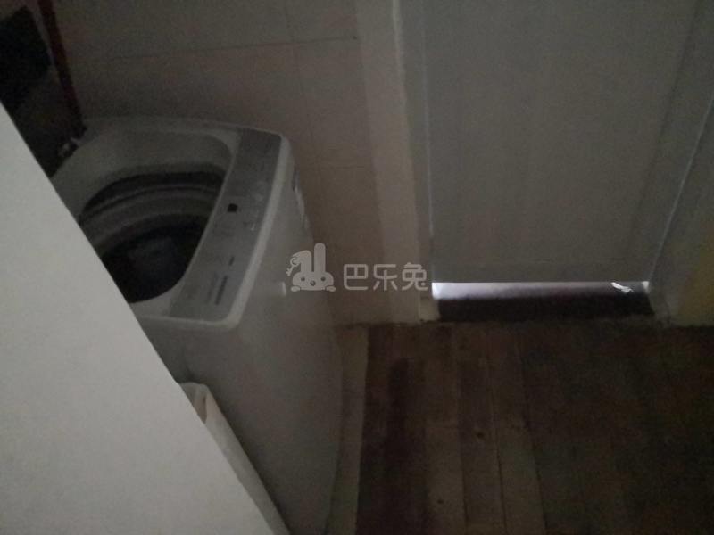 税务小区7153363卫生间图8