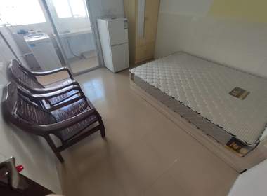 湘缘公寓（上社荷光路东圩路十五社第二工业区A座） 1室0厅1卫