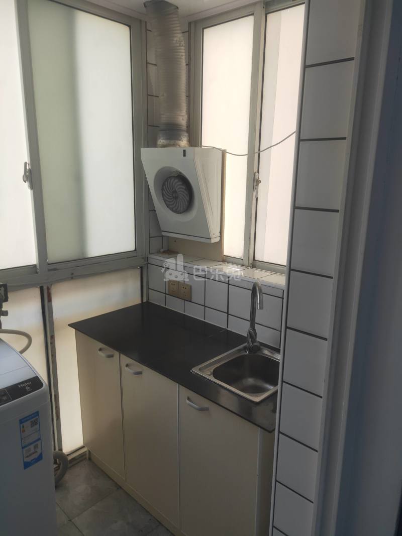 东方悦居7353611厨房图4