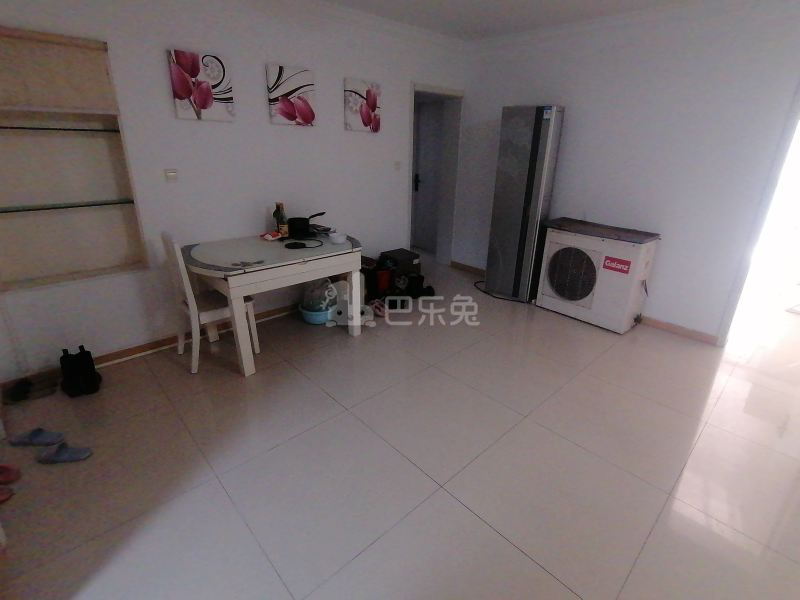 嘉泰花园公寓7361376客厅图3