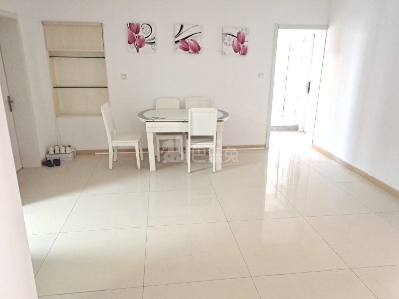 嘉泰花园公寓7361376客厅图4