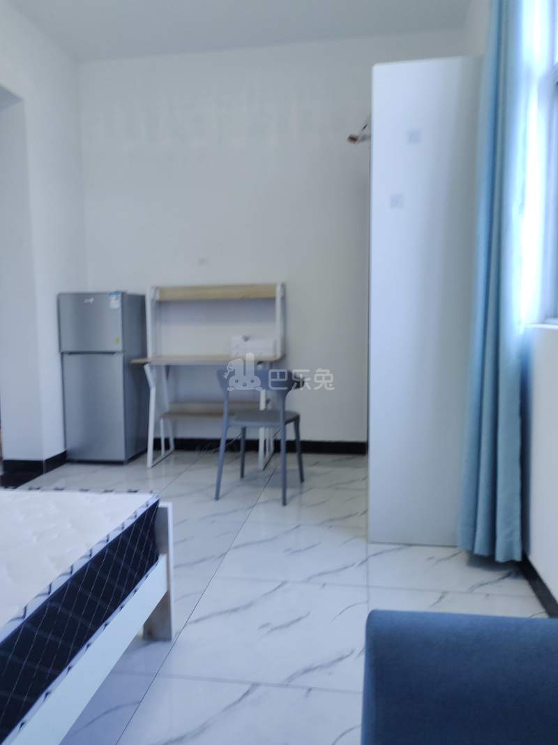 光辉村（民房）7374373卧室图3