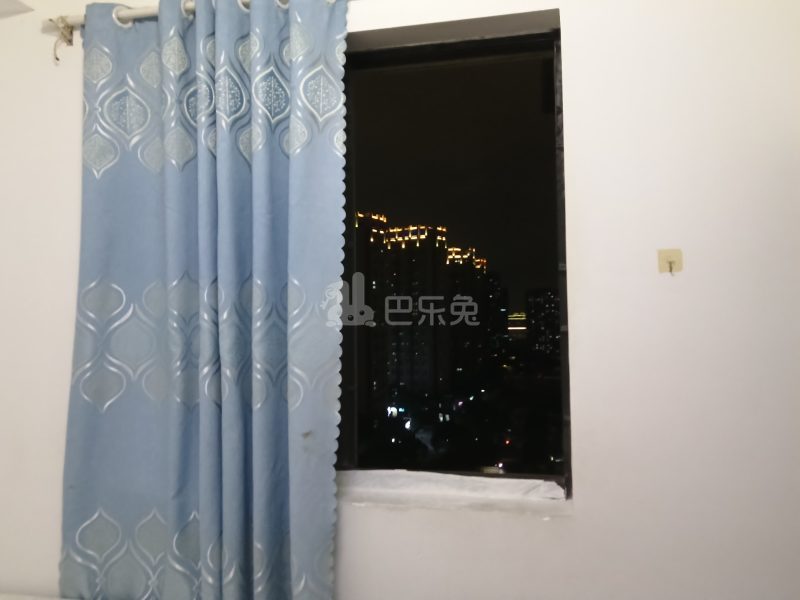 金昊丽苑7388339卧室窗户图7