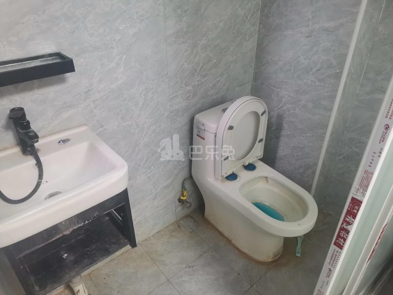 虞泽苑（鹏飞路51弄）7403230卫生间图4