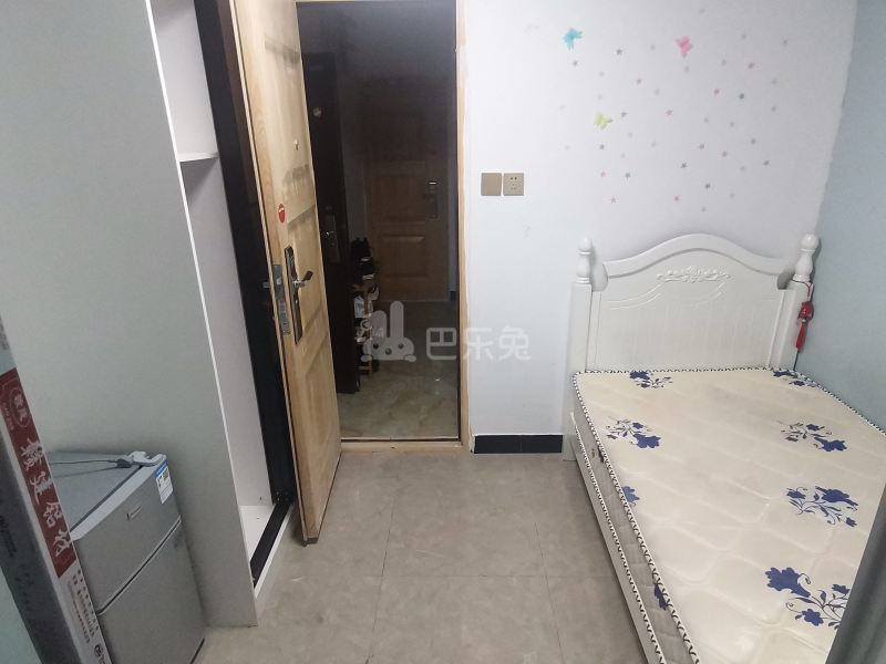 虞泽苑（鹏飞路51弄）7403230卧室图2