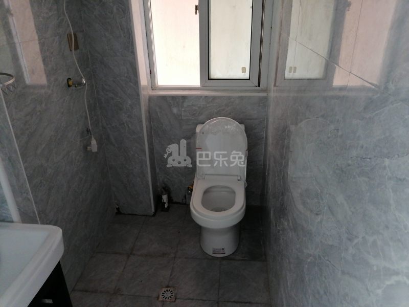 虞泽苑（鹏飞路51弄）7403232卫生间图6