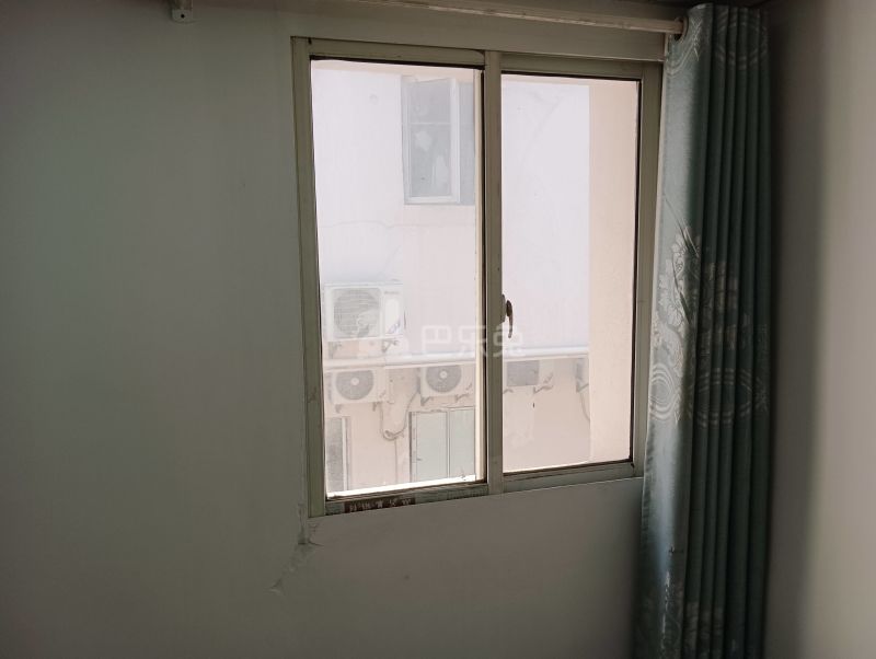 逸仙路3808号7419108卧室窗户图6