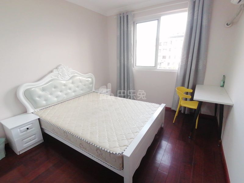 鑫峰苑7420596卧室图0