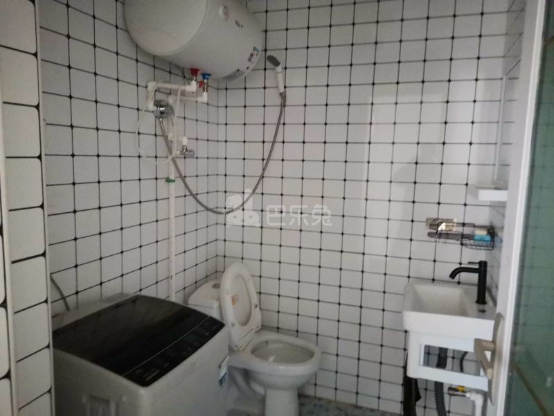 鑫峰苑7420596卫生间图10