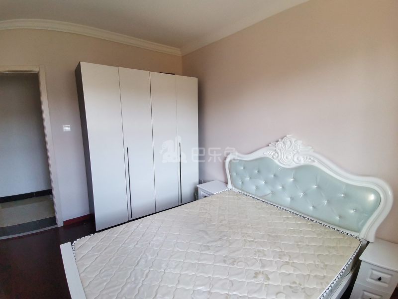 鑫峰苑7420596卧室图7