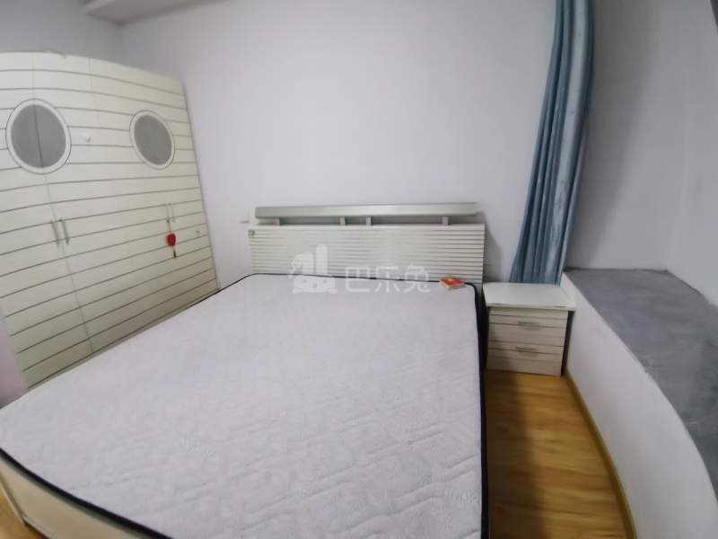 金昊丽苑7423782卧室图3