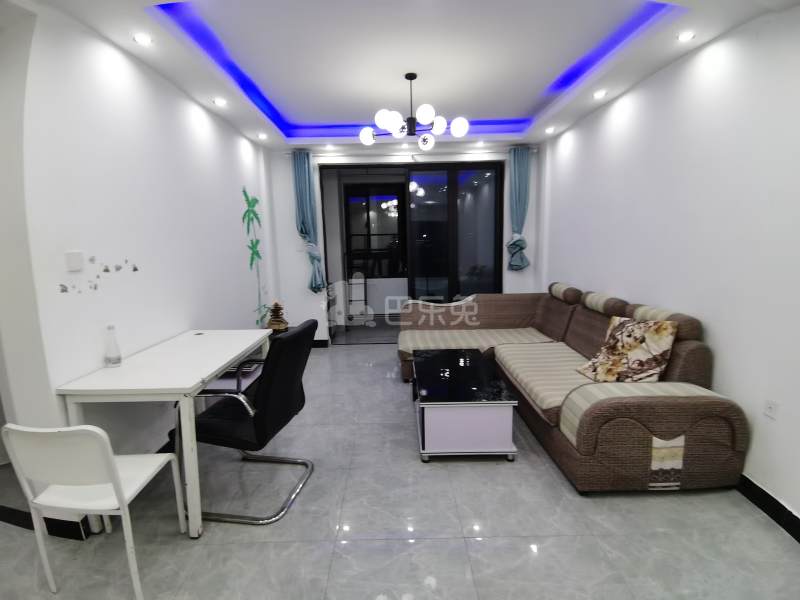 金昊丽苑7423782客厅图4