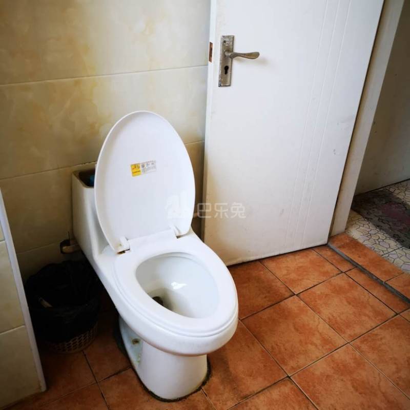 佳龙花园743240卫生间图14