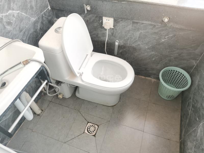 招商新村（昆山）7475043卫生间图4