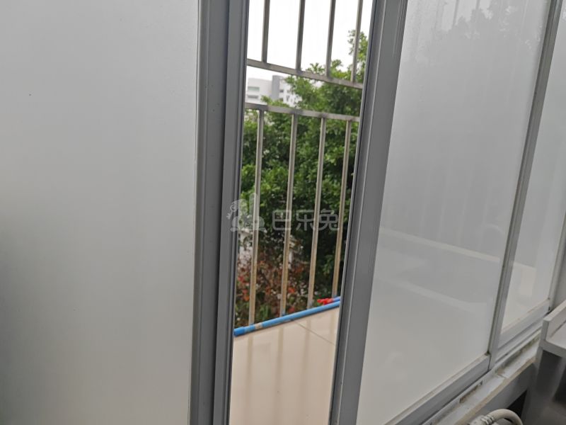 南油生活B区7489095卧室窗户图6