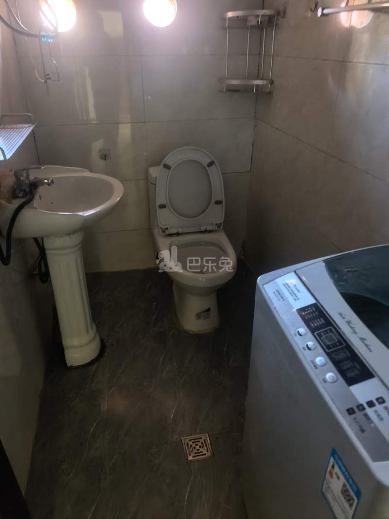 吴胜别墅7489143卫生间图5