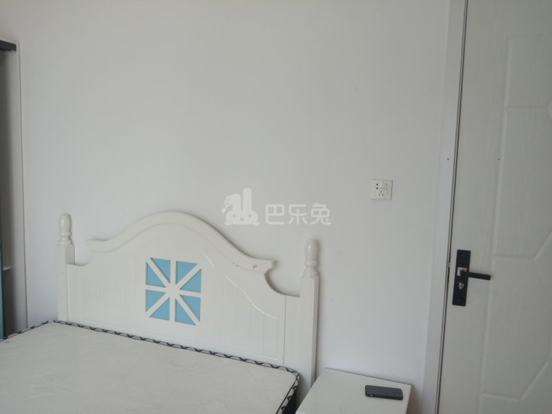 鼎固华庭2期7490392卧室图1