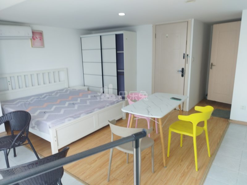 青浦绿地中心柏源晶舍7517407卧室图3