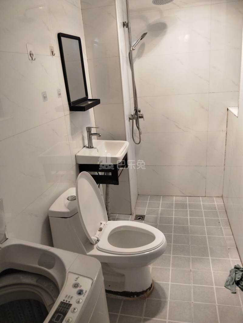 金昊丽苑7550951卫生间图6